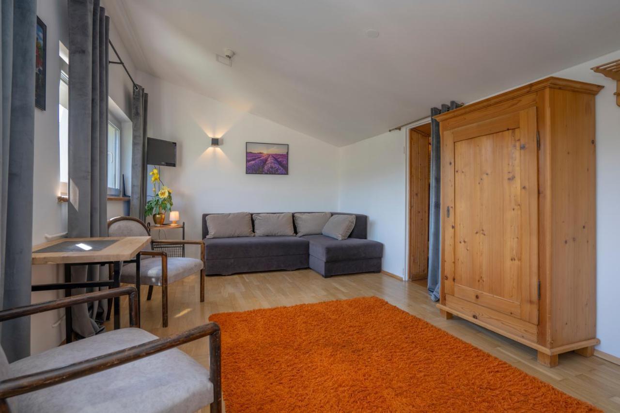 Stanica Gorska Apartment ชกลาร์สกา ปอเรมบา ภายนอก รูปภาพ